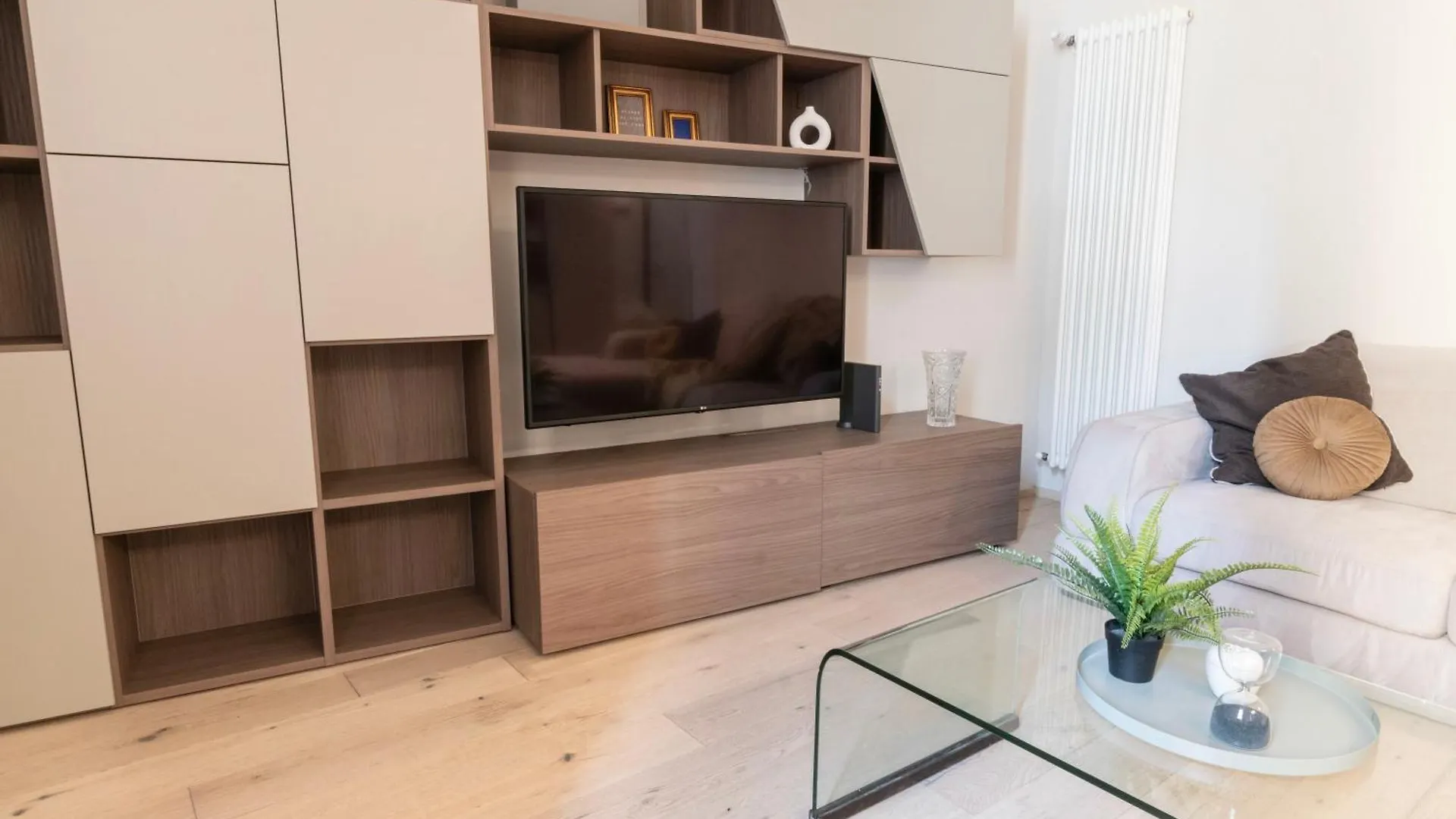 I Host Apartment - Bottego Милан 0*,